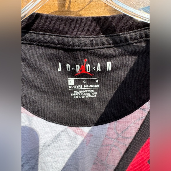 Boys’ Jordan Tshirt - Picture 2 of 3